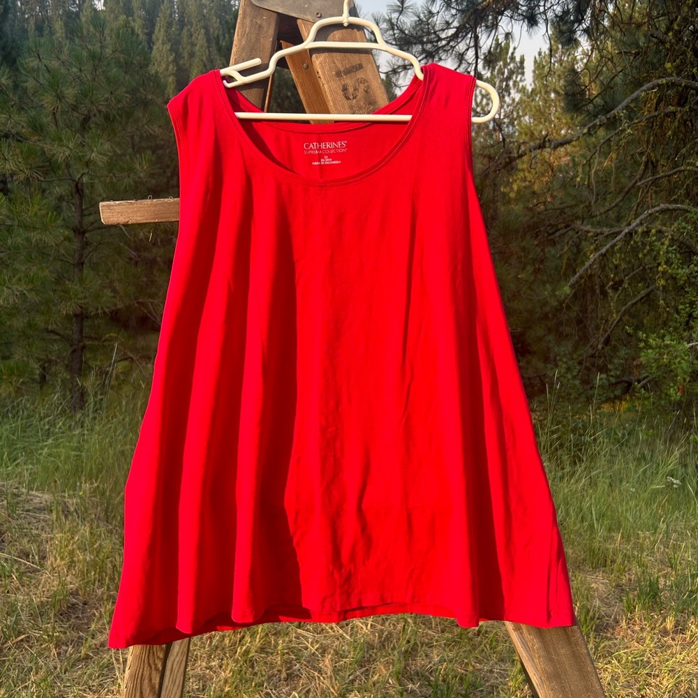 Catherine’s 3x NWT tank top in red 2 available
